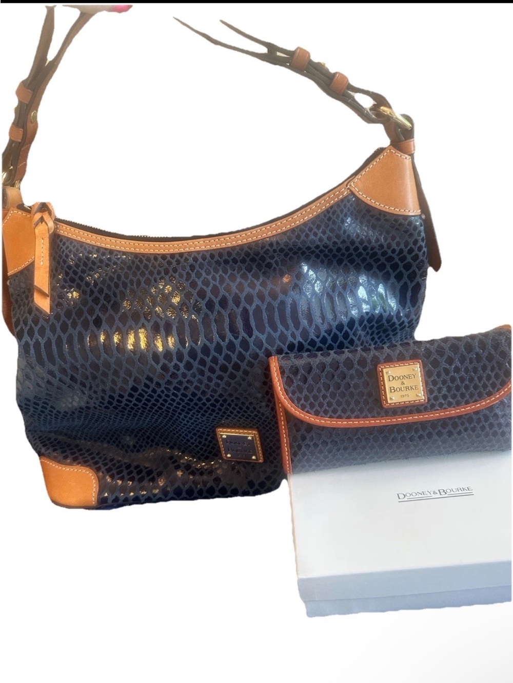 Dooney & Bourke 2FER Erica SET Navy NWOT shoulder bag, wallet & box, & dustbag